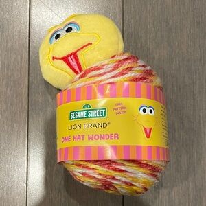 Sesame Street & Lion Brand Yarns Big Bird One Hat Wonder Yarn Kit